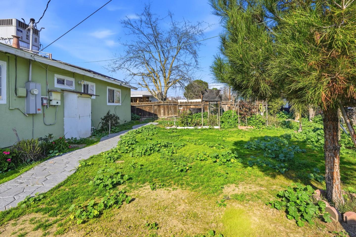 154 North Santa Rosa Street Los Banos, CA 93635 - Photo 22 of 29