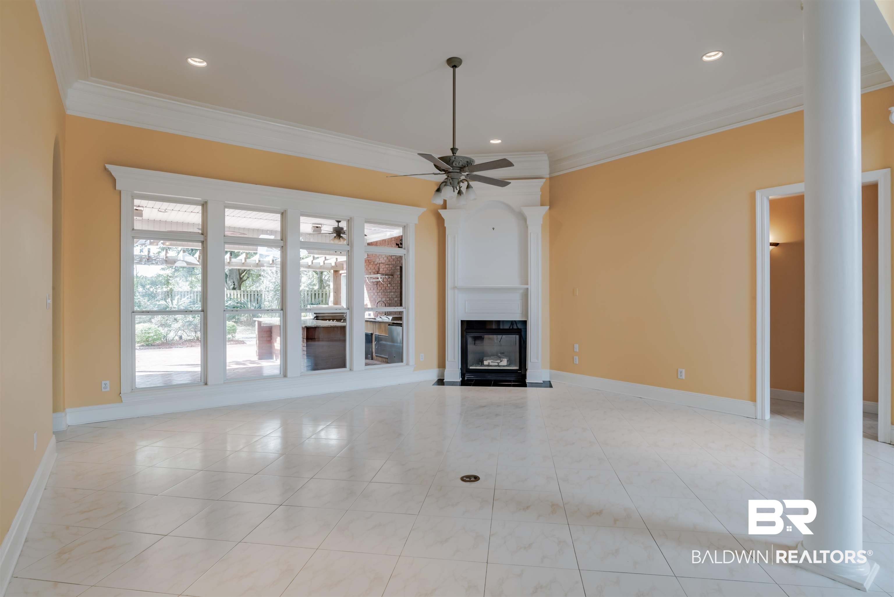 8831 Kenston Court Mobile, AL 36619 - Photo 4 of 38