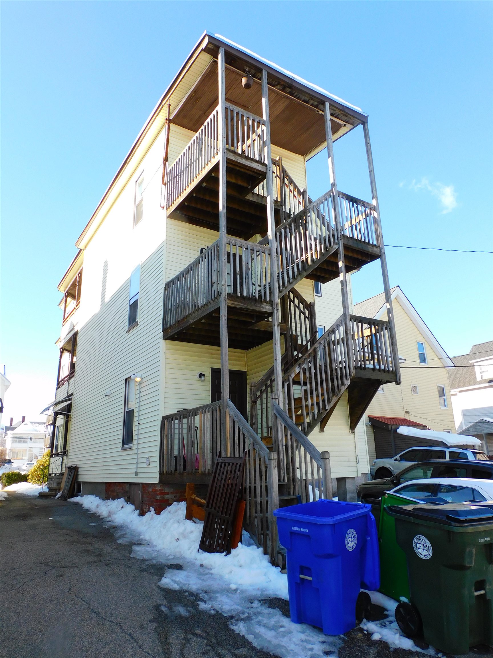 309 Dubuque Street Manchester, NH 03102 - Photo 3 of 14