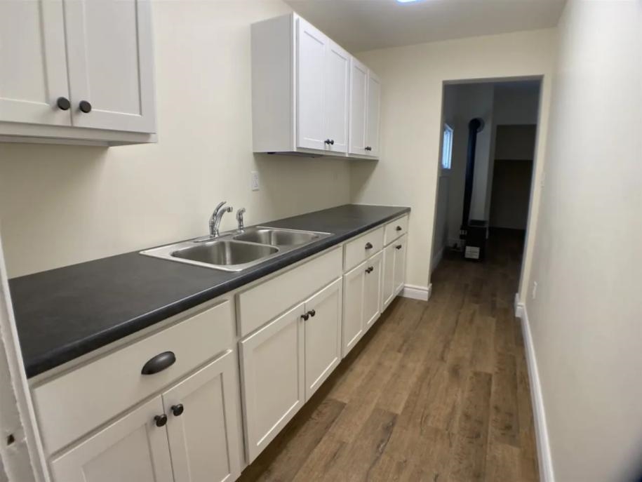 309 Dubuque Street Manchester, NH 03102 - Photo 7 of 14