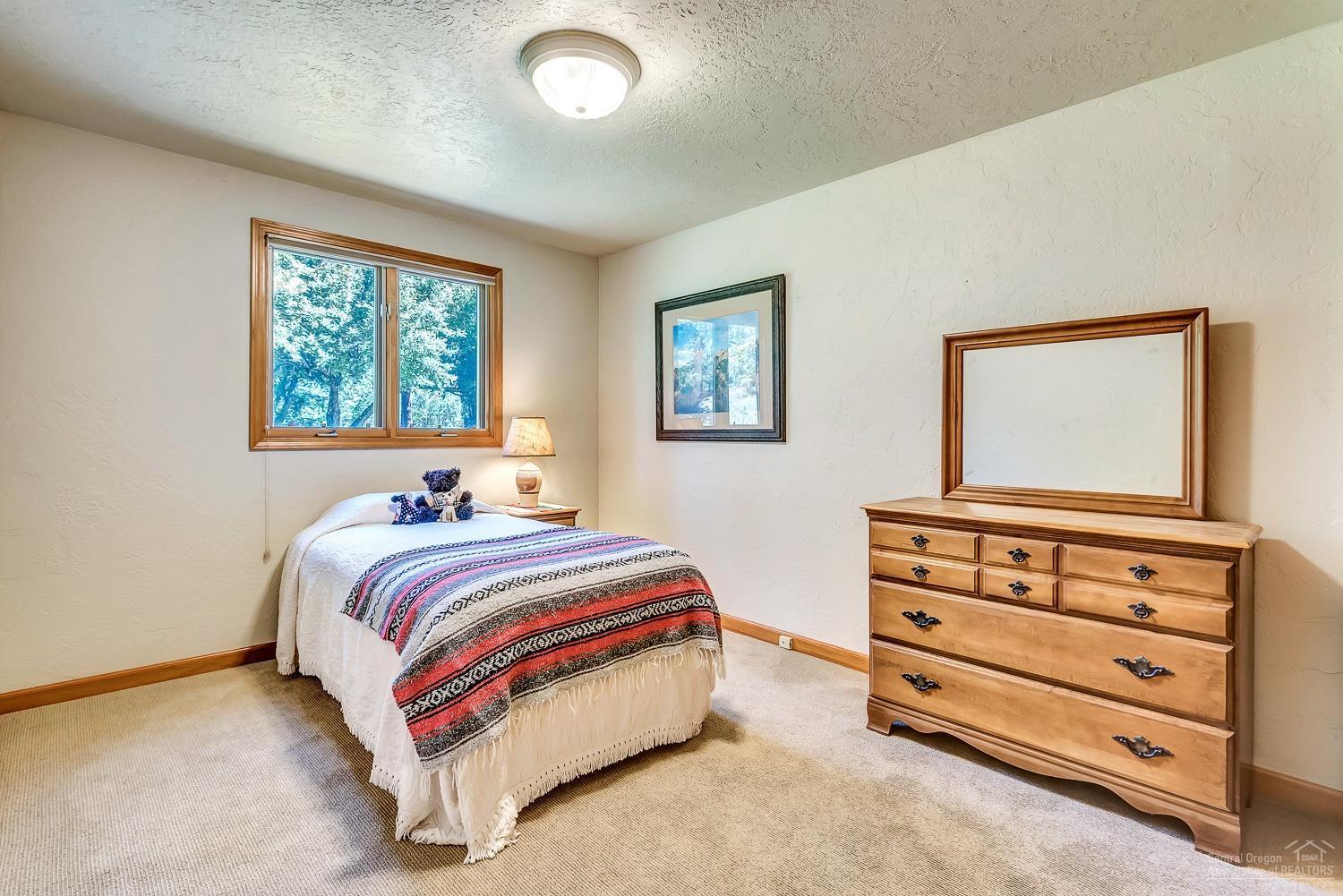 20227 Rae Road Bend, OR 97702 - Photo 17 of 25 Additional Photo