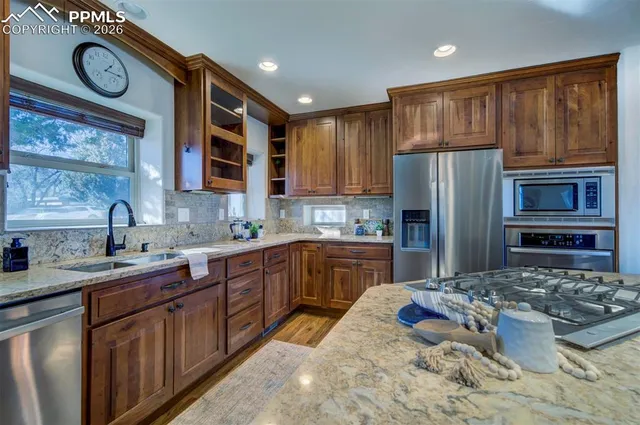 $825,000 | 1905 Mesa Road, Colorado Springs, CO 80904