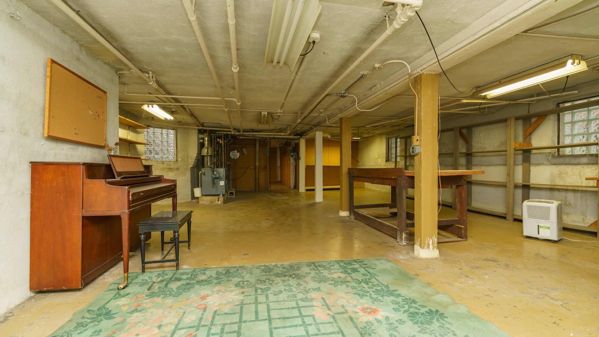 2644 North Harding Avenue Chicago, IL 60647 - Photo 32 of 37