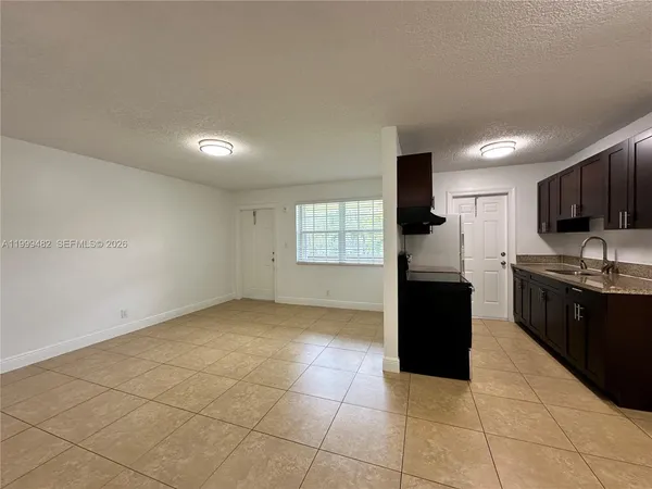 $1,625 | 2900 Northeast 17th Avenue, Unit 209, Pompano Beach, FL 33064