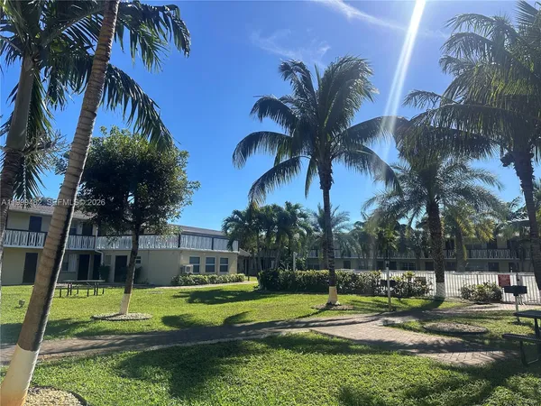 $1,625 | 2900 Northeast 17th Avenue, Unit 209, Pompano Beach, FL 33064