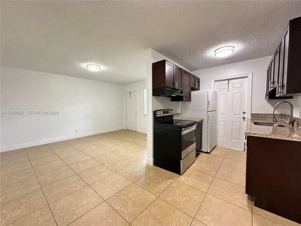 $1,625 | 2900 Northeast 17th Avenue, Unit 209, Pompano Beach, FL 33064