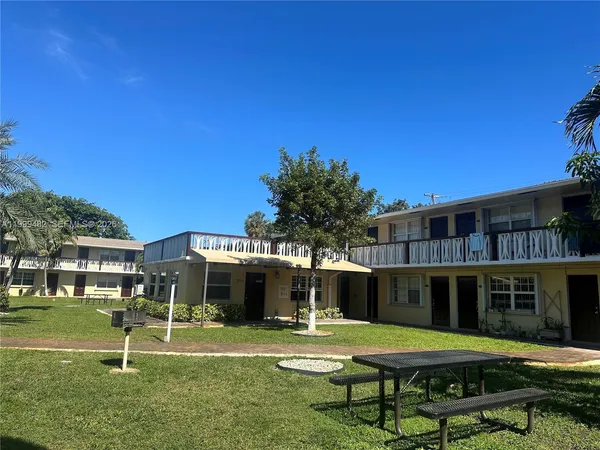 $1,625 | 2900 Northeast 17th Avenue, Unit 209, Pompano Beach, FL 33064