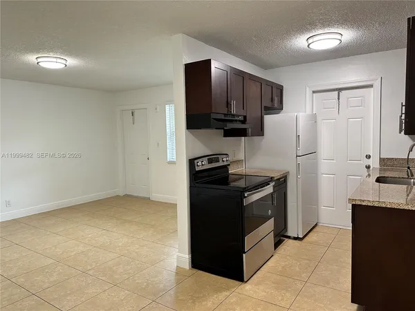 $1,625 | 2900 Northeast 17th Avenue, Unit 209, Pompano Beach, FL 33064