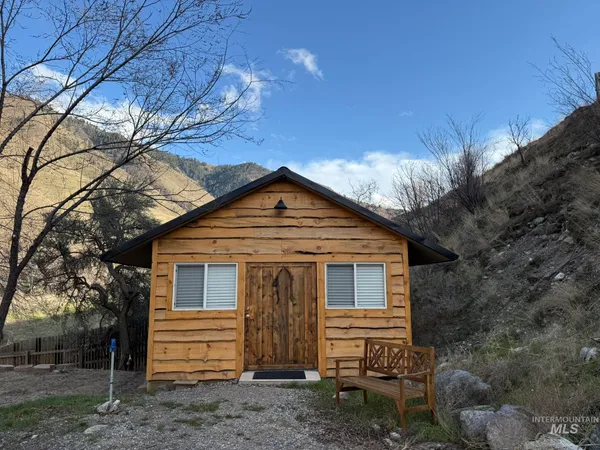 $450,000 | 532 Old Pollock Road, Riggins, ID 83549