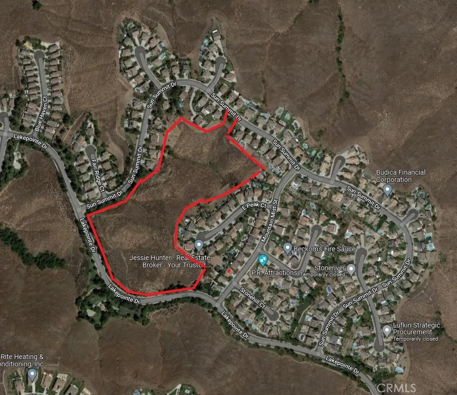 16286 Lakepointe Drive Riverside, CA 92505 - Photo 5 of 8