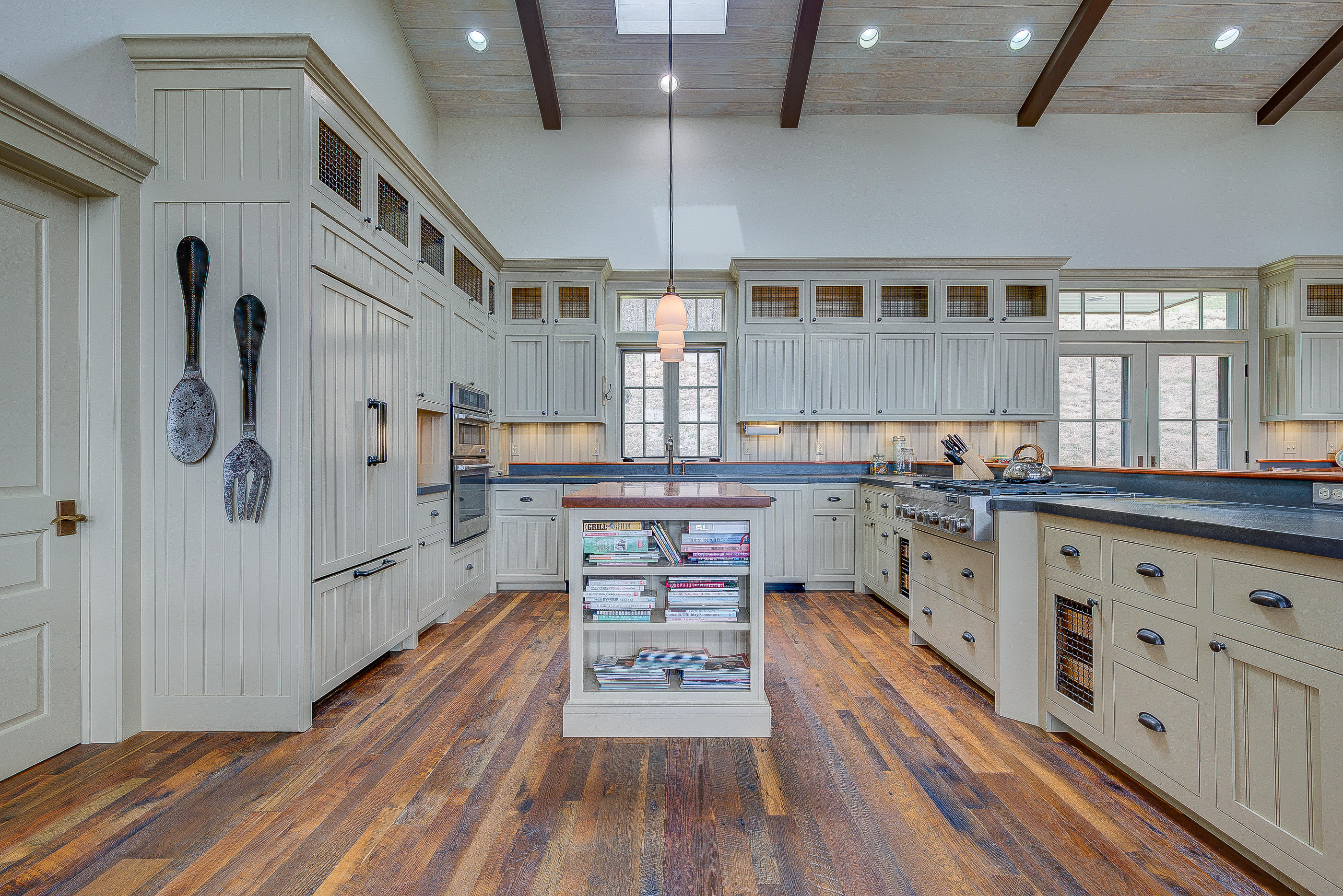 6975 Stoney Point Road Roanoke, VA 24018 - Photo 11 of 62 11.Kitchen