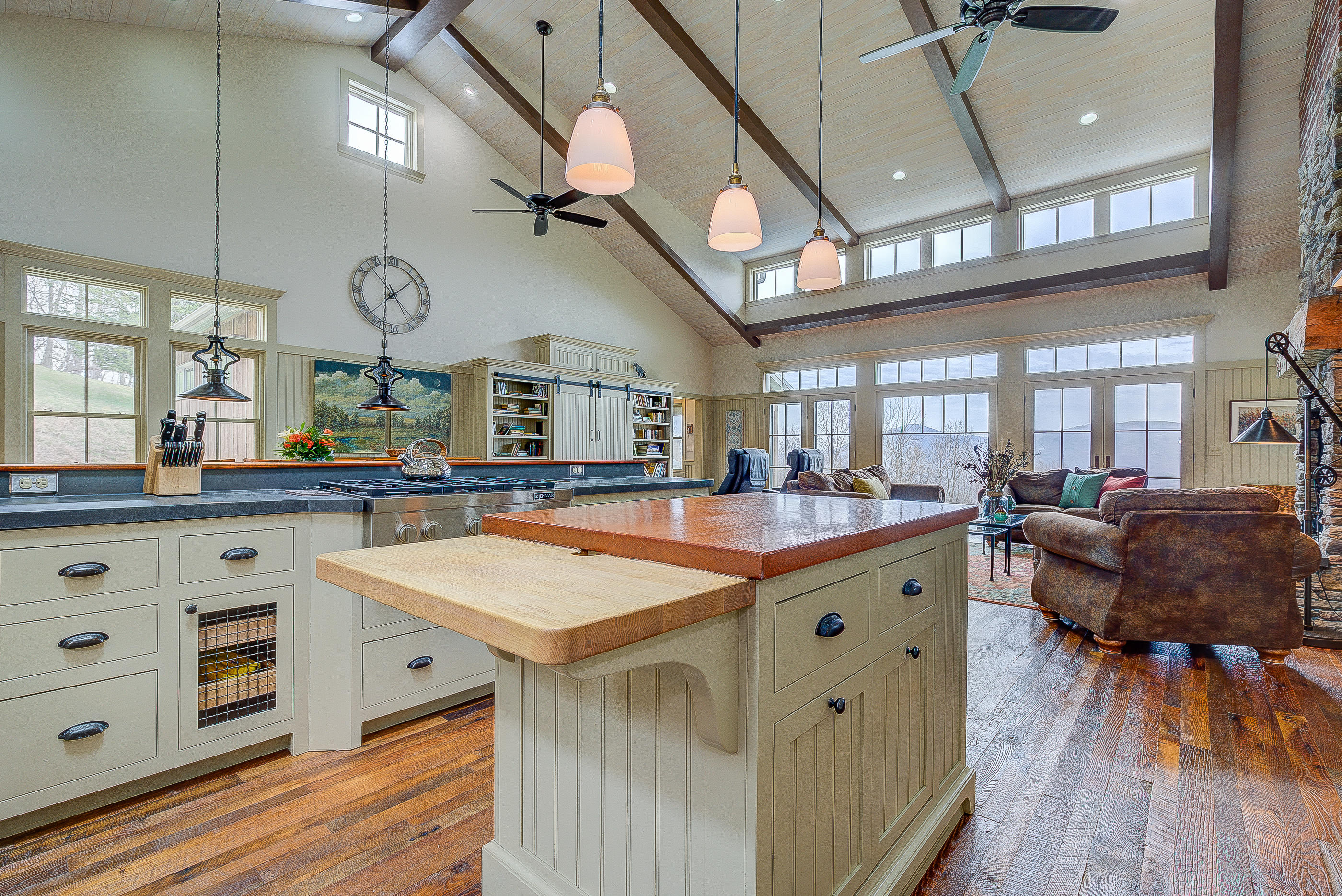 6975 Stoney Point Road Roanoke, VA 24018 - Photo 13 of 62 13.Kitchen