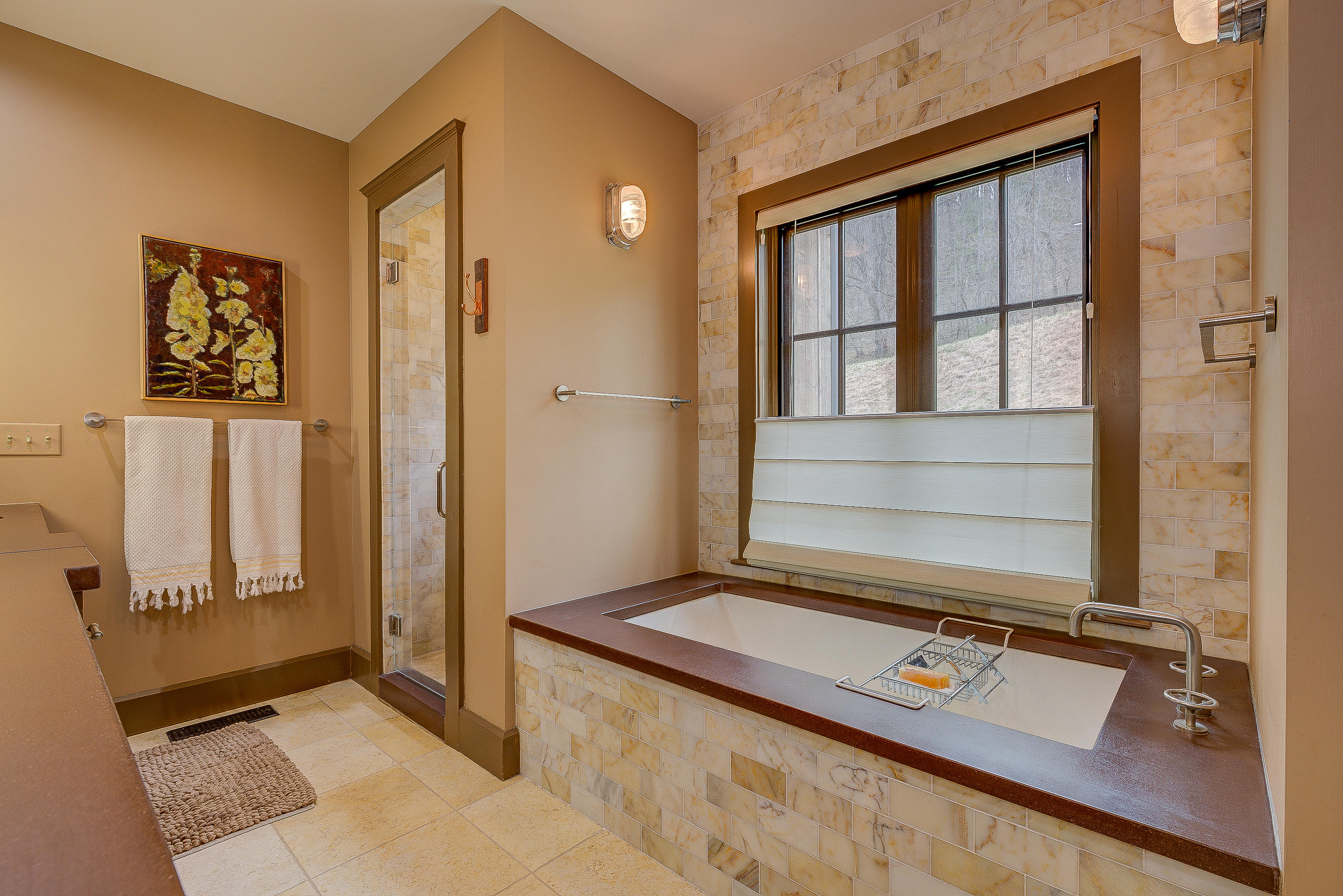 6975 Stoney Point Road Roanoke, VA 24018 - Photo 23 of 62 23.Master Bathroom