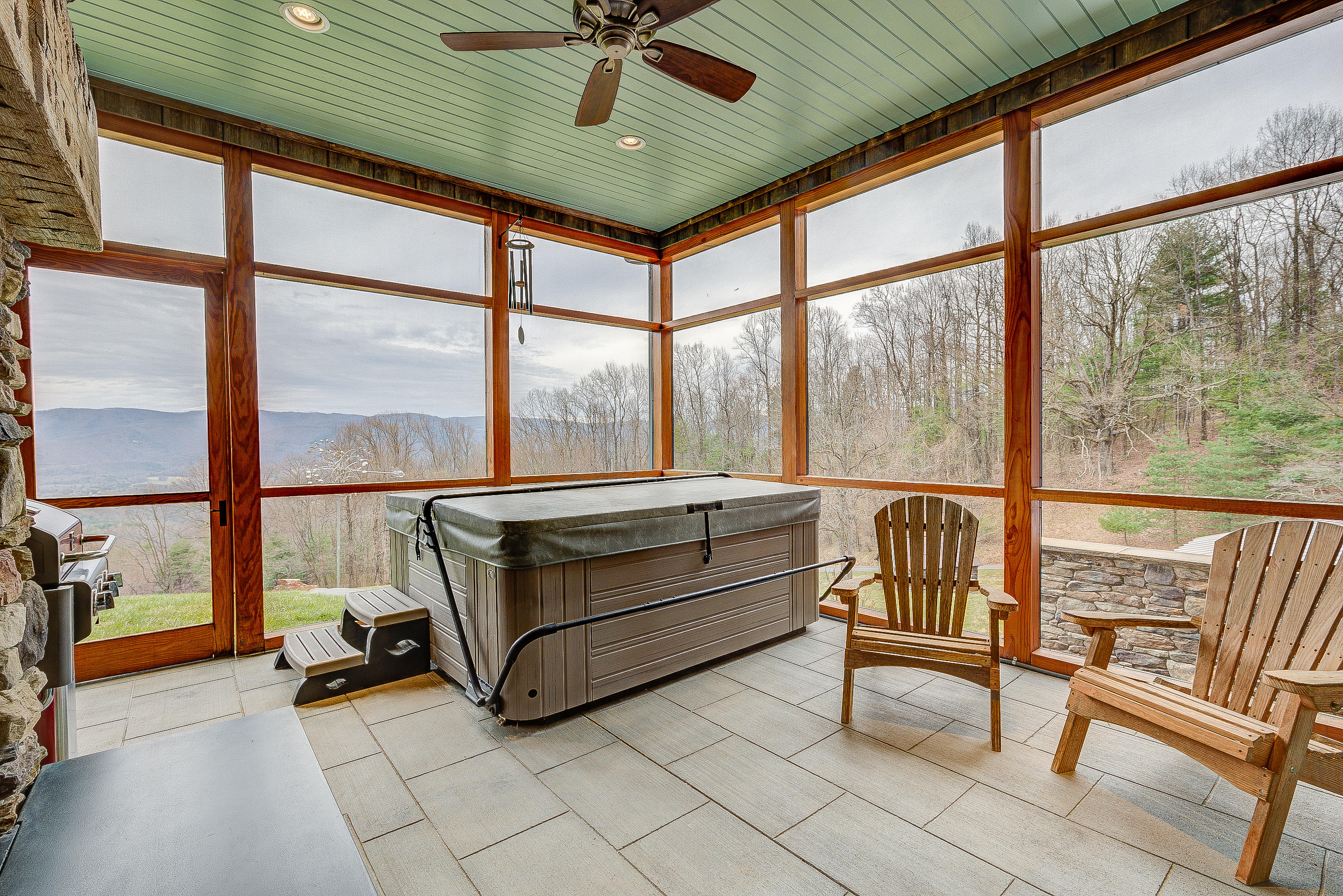 6975 Stoney Point Road Roanoke, VA 24018 - Photo 8 of 62 08.Porch