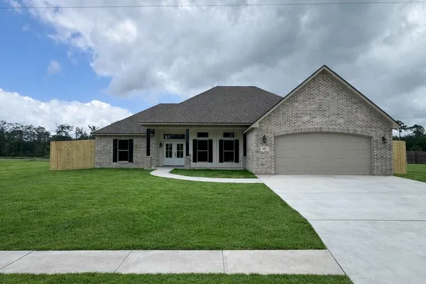 $409,000 | 255 Oakwood Drive, Lumberton, TX 77657