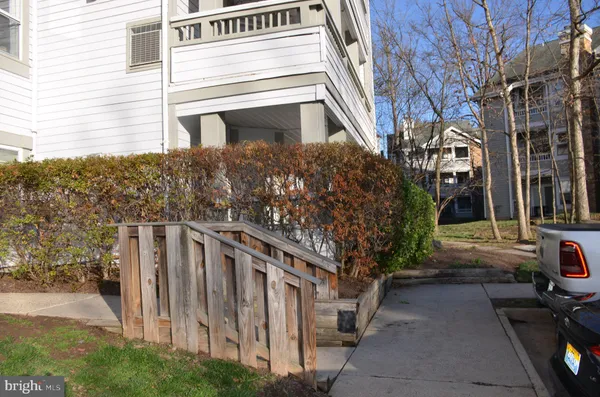$2,450 | 4409 Fair Stone Drive, Unit 101, Fairfax, VA 22033