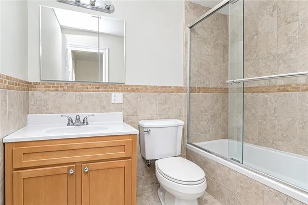 $839,000 | 8405 19th Avenue, Unit 2B | Van Pelt Manor