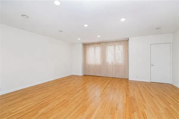 $839,000 | 8405 19th Avenue, Unit 2B | Van Pelt Manor