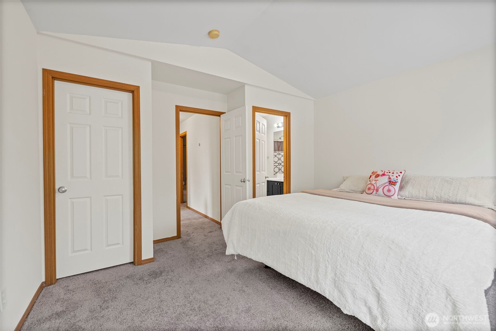 306 Poppy Road, Unit A Bothell, WA 98012 - Photo 16 of 33