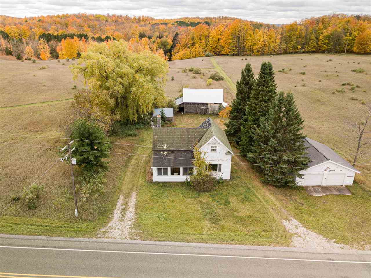 6875 South French Road Cedar, MI 49621 - Photo 24 of 39 1881670-23.JPG