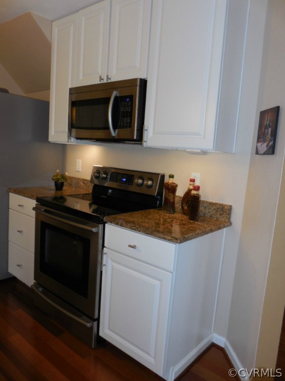 14519 Hancock Ridge Court Chesterfield, VA 23832 - Photo 9 of 24 Gallery Image 9