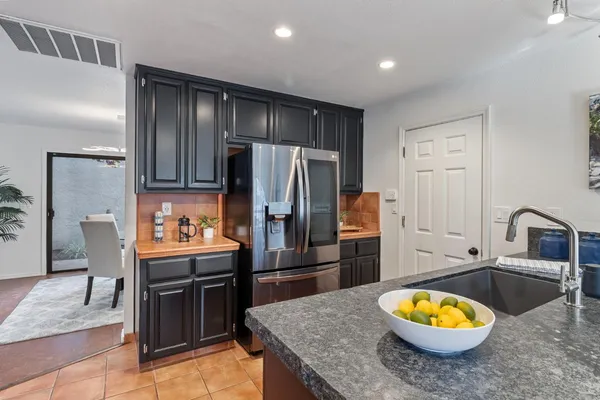 $575,000 | 1168 Copper Cottage Lane, Modesto, CA 95355