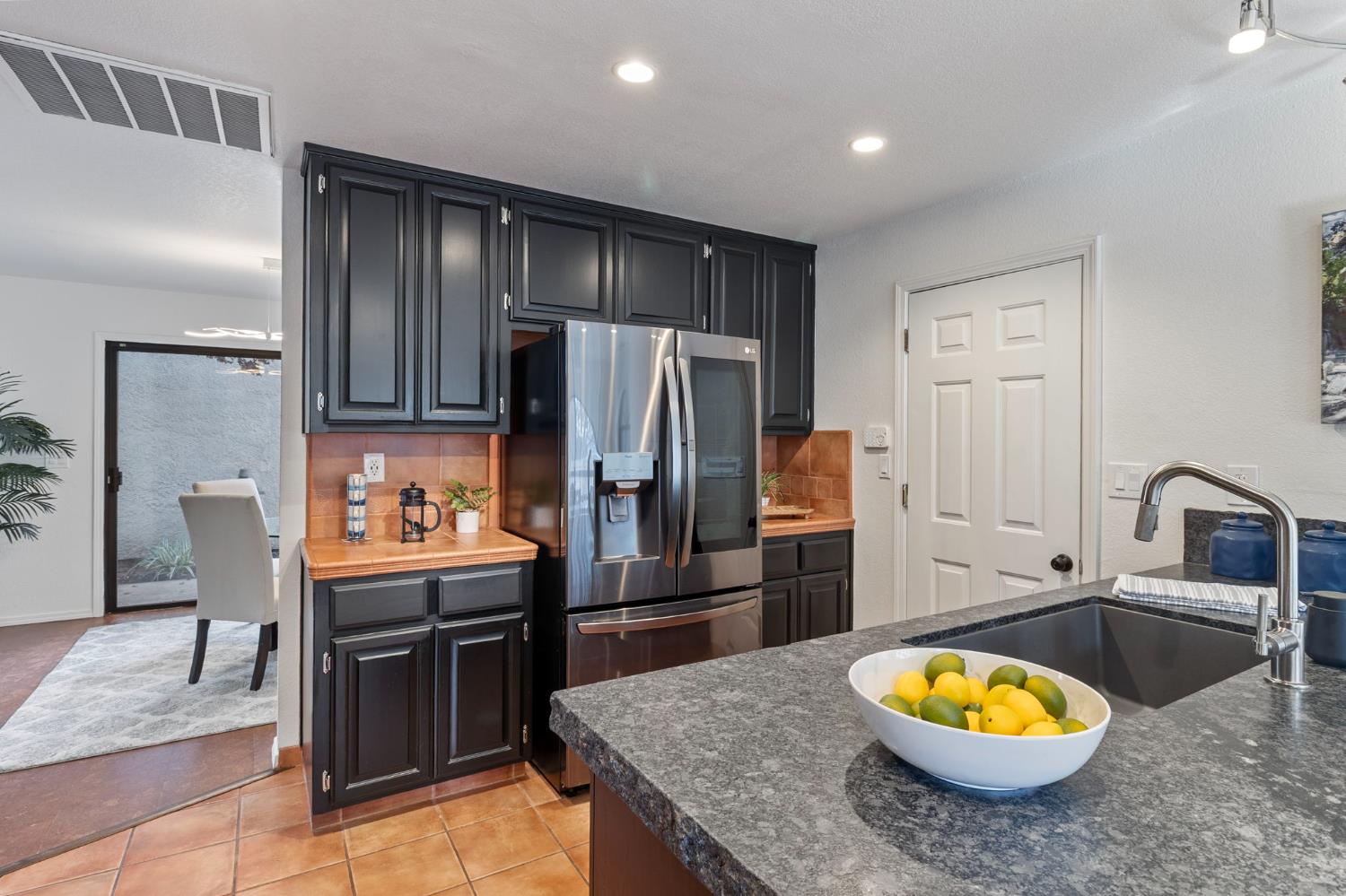 1168 Copper Cottage Lane Modesto, CA 95355 - Photo 15 of 46