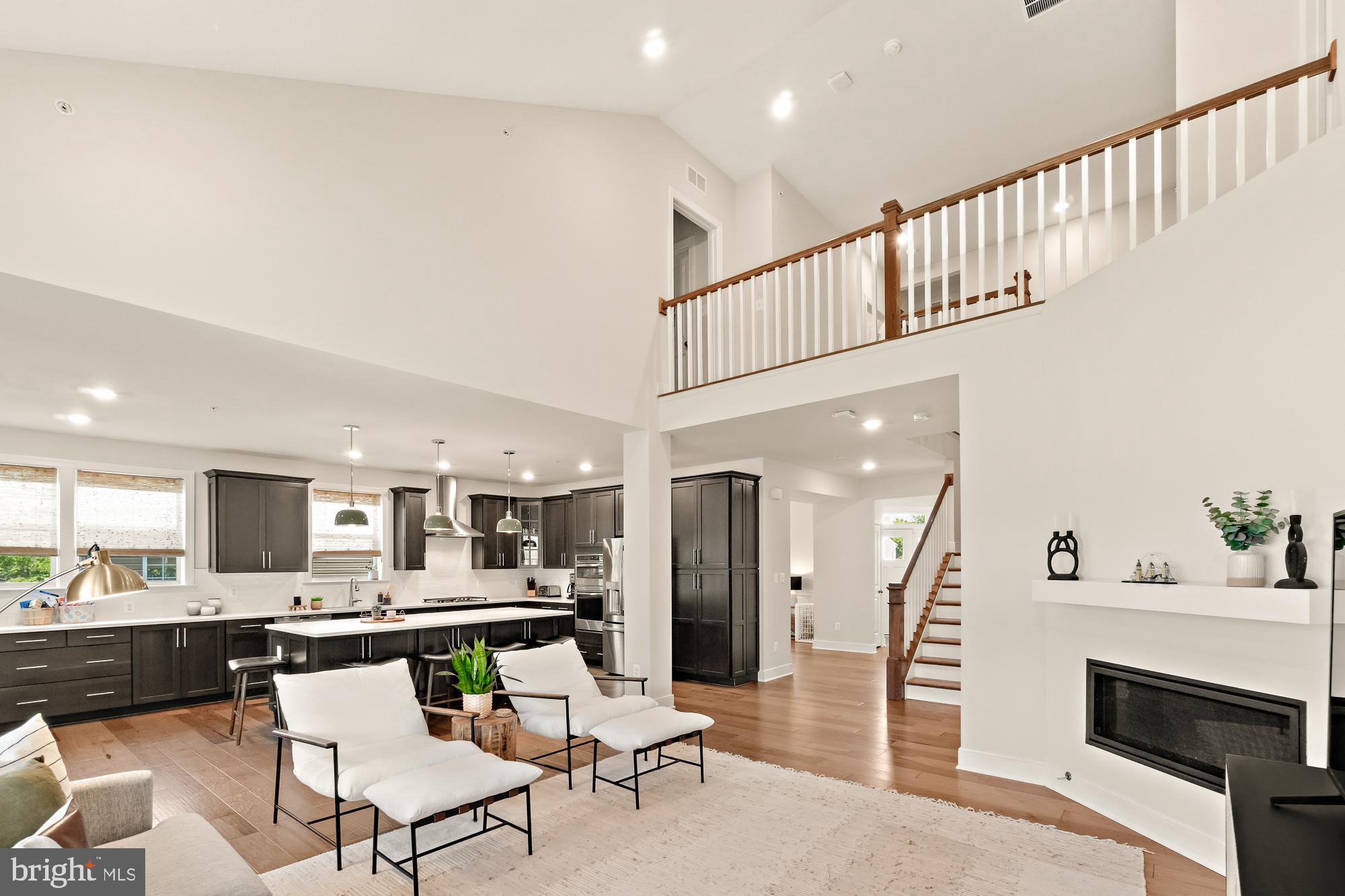 17096 Oxley Farm Road Poolesville, MD 20837 - Photo 30 of 88 The greatest of great rooms