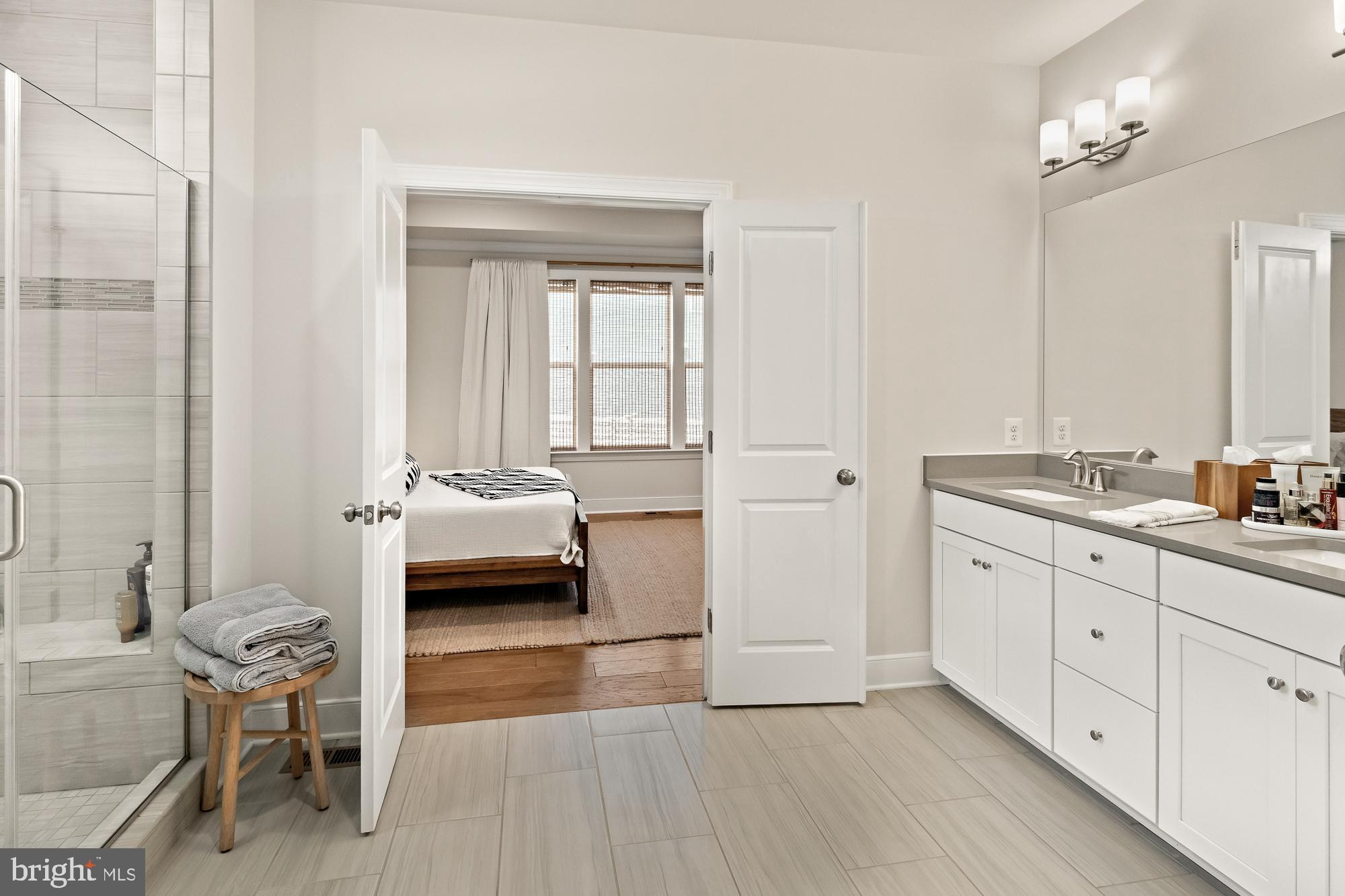 17096 Oxley Farm Road Poolesville, MD 20837 - Photo 41 of 88 Primary bathroom--so roomy!