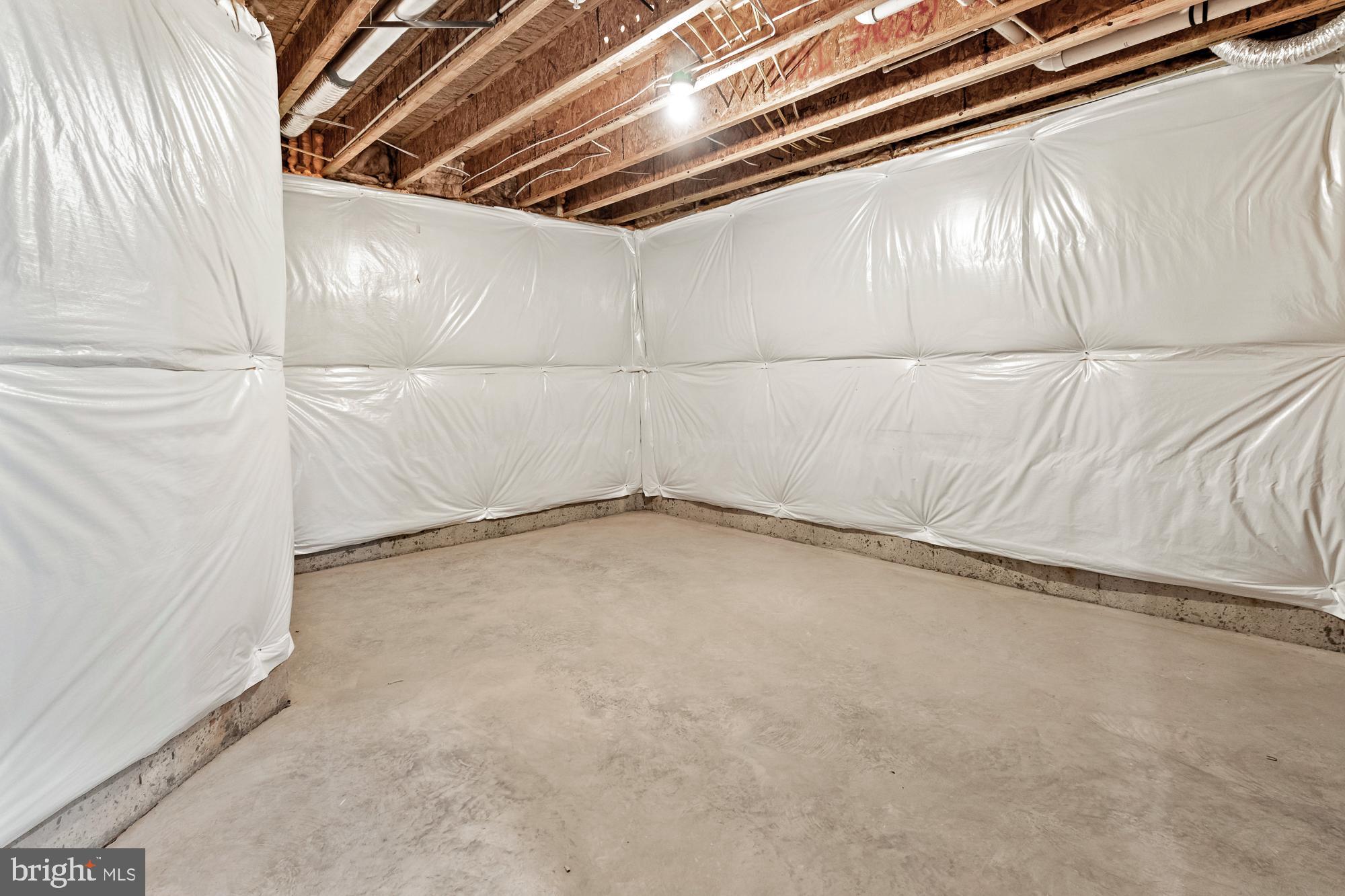 17096 Oxley Farm Road Poolesville, MD 20837 - Photo 66 of 88 Large space waiting for your gym or media center