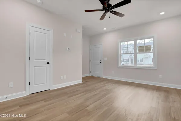 $1,575 | 732 Cross Brg Way, Unit LOT #11, Sneads Ferry, NC 28460