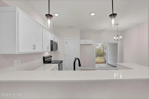$1,575 | 732 Cross Brg Way, Unit LOT #11, Sneads Ferry, NC 28460
