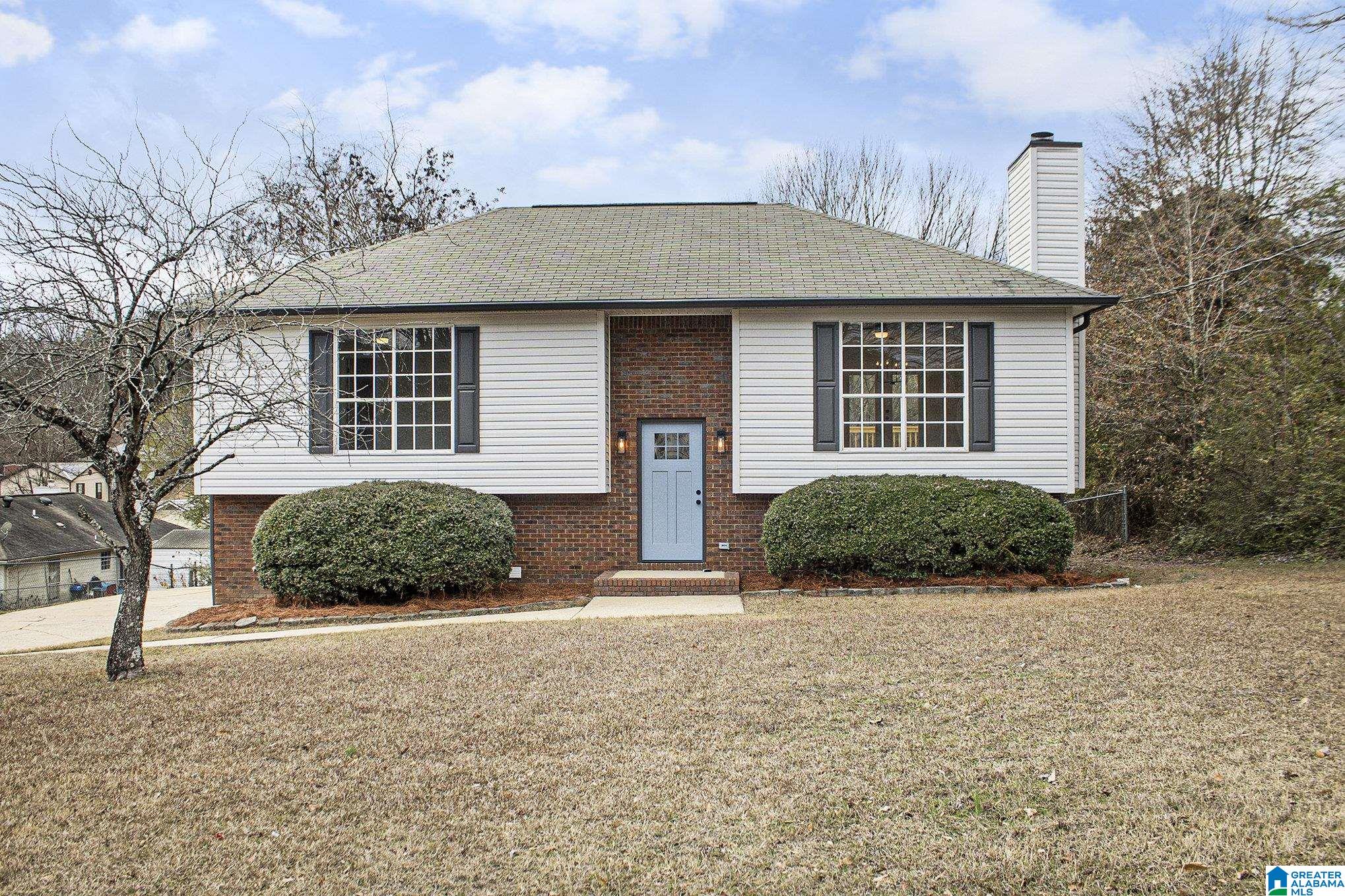 119 Dolphin Court Alabaster, AL 35007 - Photo 2 of 29
