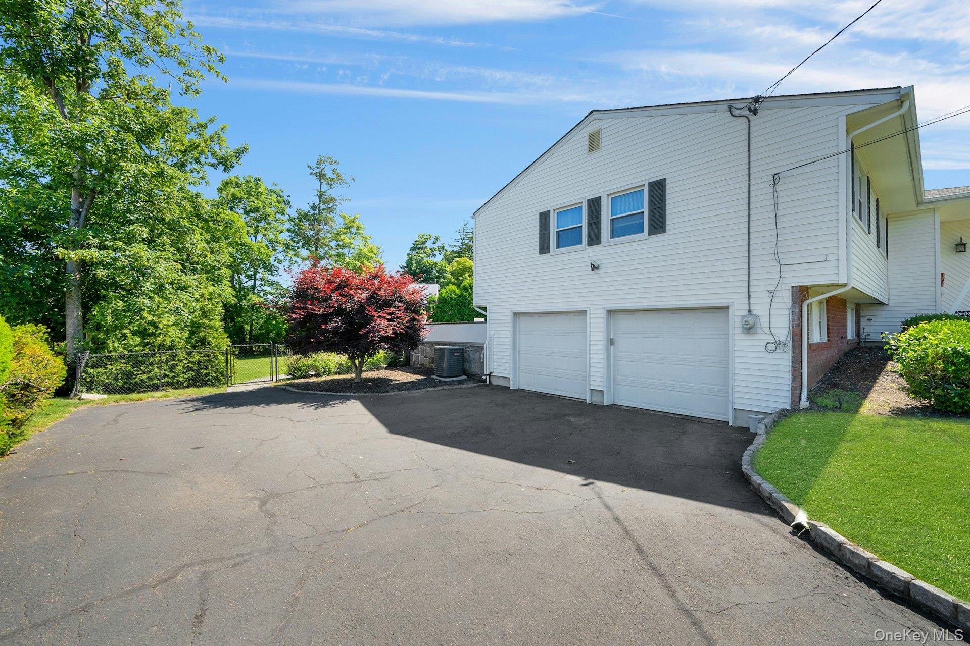 101 Windsor Ovl New Rochelle, NY 10805 - Photo 34 of 48