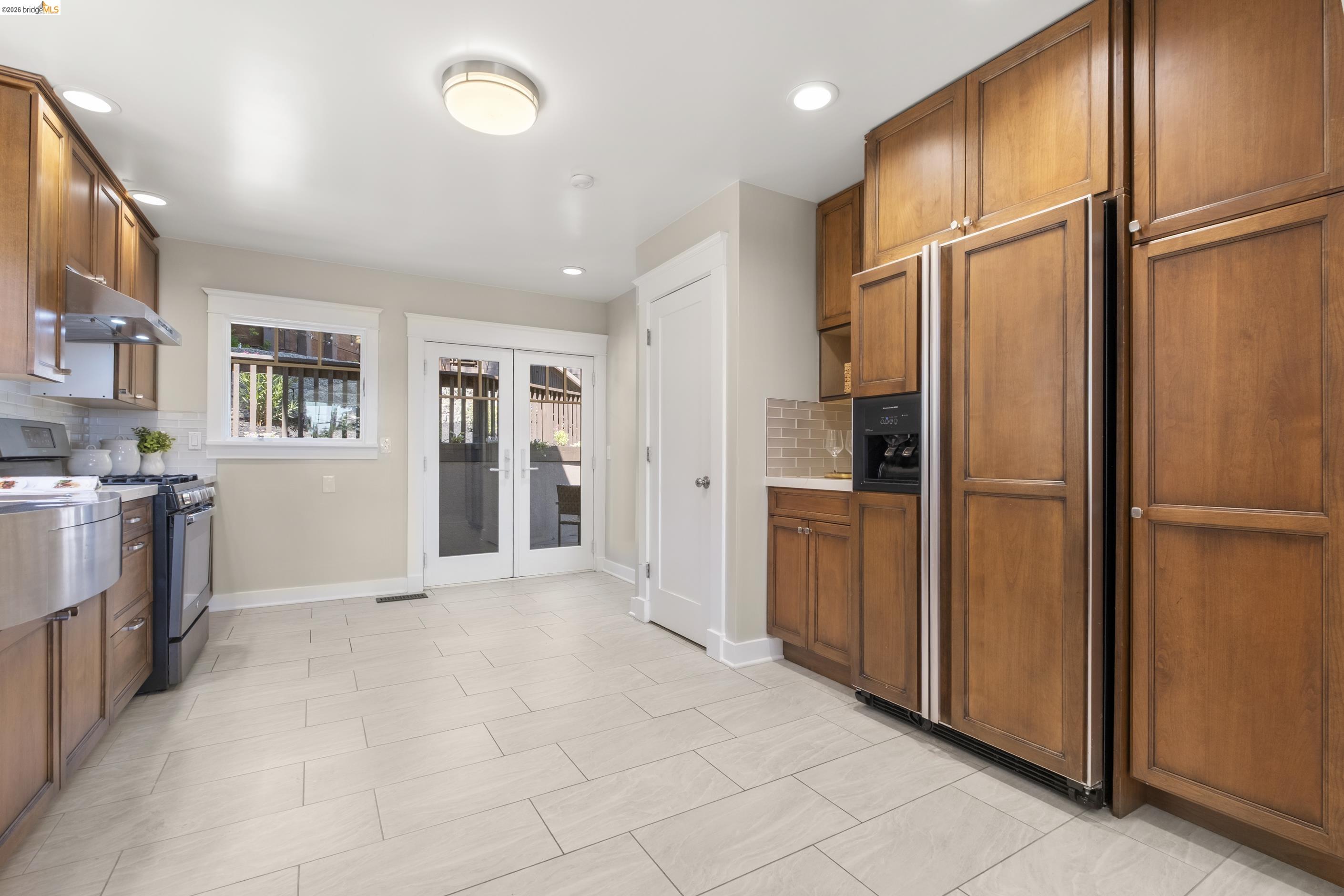 977 Regal Road Berkeley, CA 94708 - Photo 17 of 73 Gallery Image 17