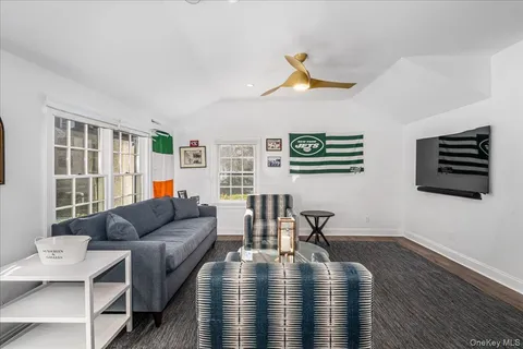 $5,625,000 | 100 Elderfields Road, Manhasset, NY 11030