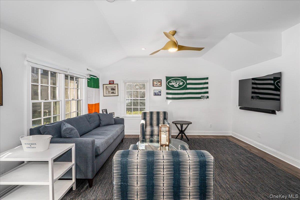 100 Elderfields Road Manhasset, NY 11030 - Photo 24 of 25