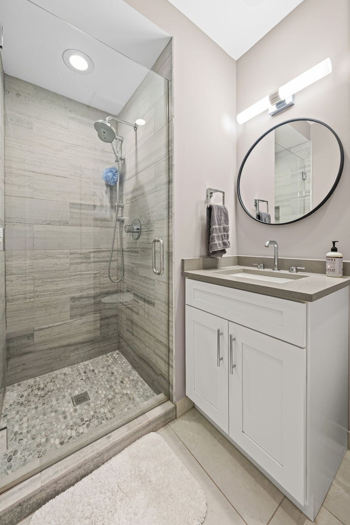 1318 West Fletcher Street, Unit 2W Chicago, IL 60657 - Photo 14 of 16