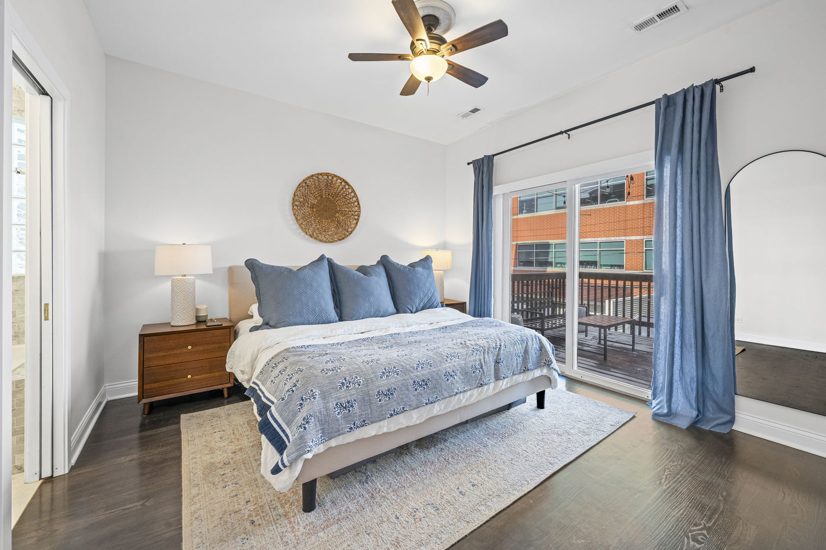 1318 West Fletcher Street, Unit 2W Chicago, IL 60657 - Photo 10 of 16