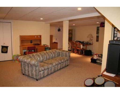 27 Midland Road Lynnfield, MA 01940 - Photo 13 of 15 Gallery Image 13