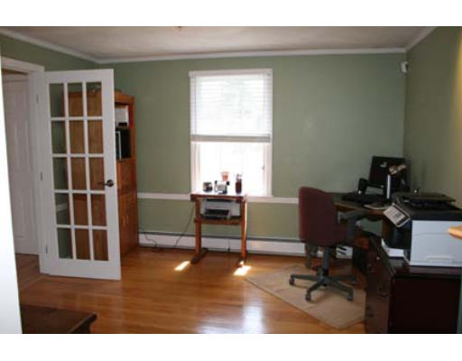 27 Midland Road Lynnfield, MA 01940 - Photo 8 of 15 Gallery Image 8