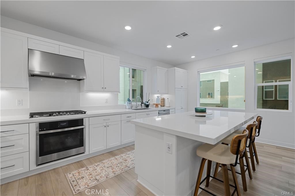 26799 Keystone Loop Valencia, CA 91381 - Photo 17 of 71