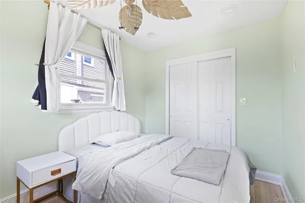 $799,999 | 2 East Lido Promenade, Unit PROM, Lindenhurst, NY 11757