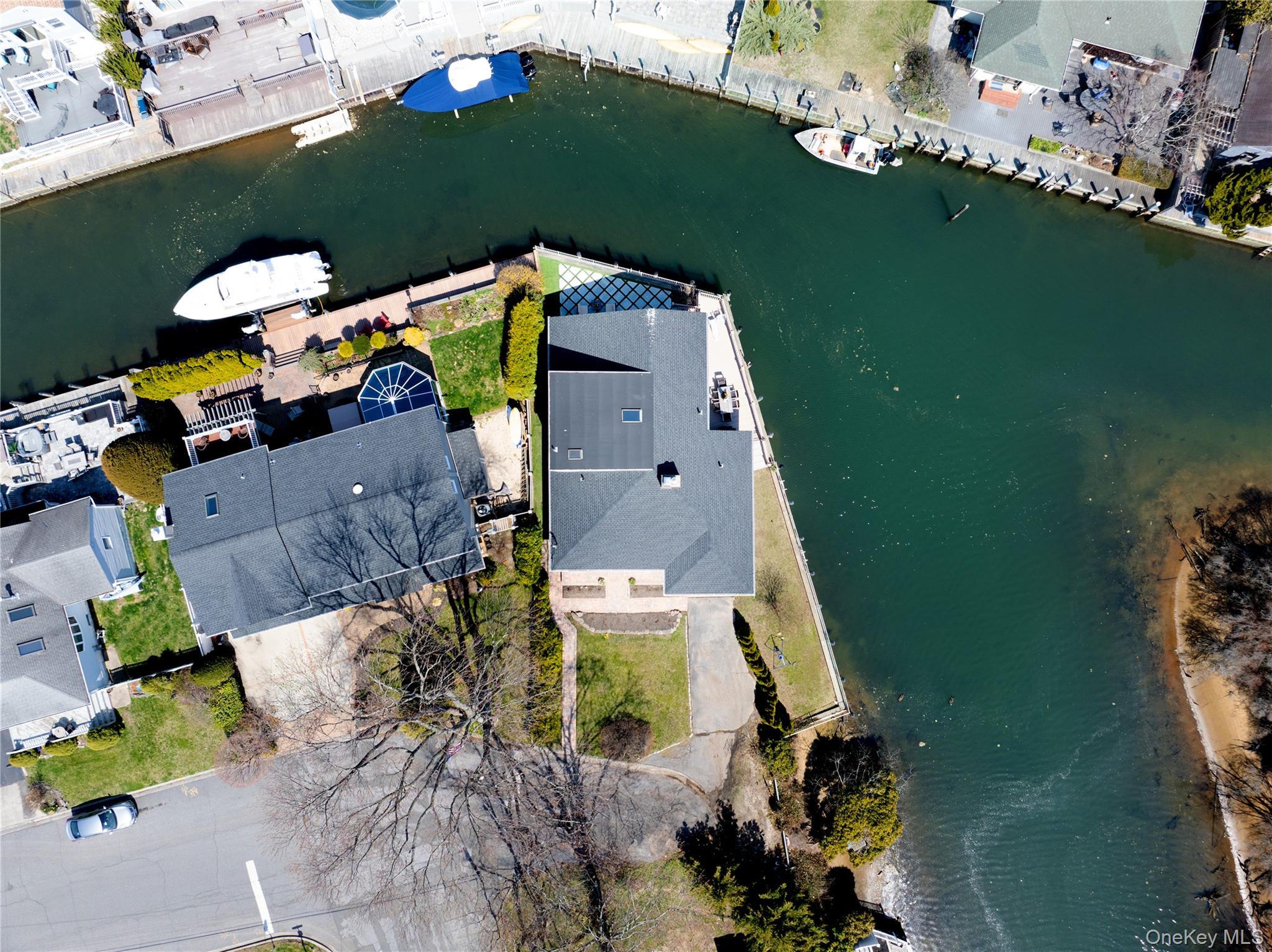 2 East Lido Promenade, Unit PROM Lindenhurst, NY 11757 - Photo 29 of 30