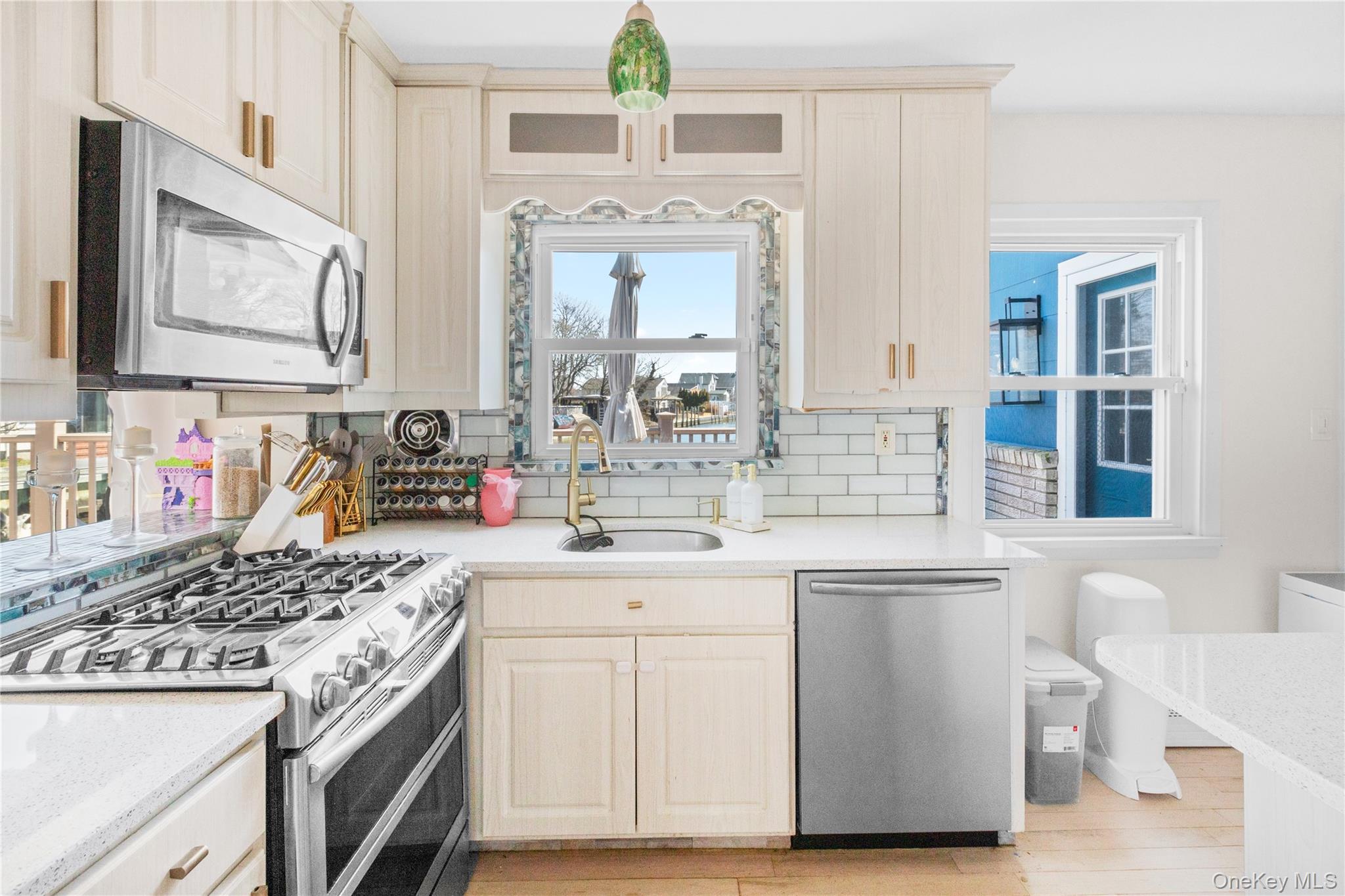 2 East Lido Promenade, Unit PROM Lindenhurst, NY 11757 - Photo 7 of 30