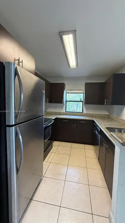 $1,650 | 3965 Northwest 87th Avenue, Unit 3965, Sunrise, FL 33351