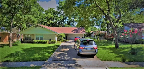 $2,395 | 502 Forest Circle, Irving, TX 75062