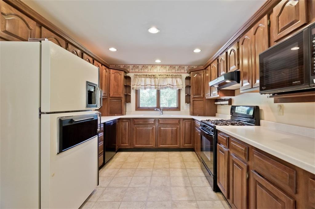 385 North Clary Road Jefferson, ME 04348 - Photo 10 of 35 Photo