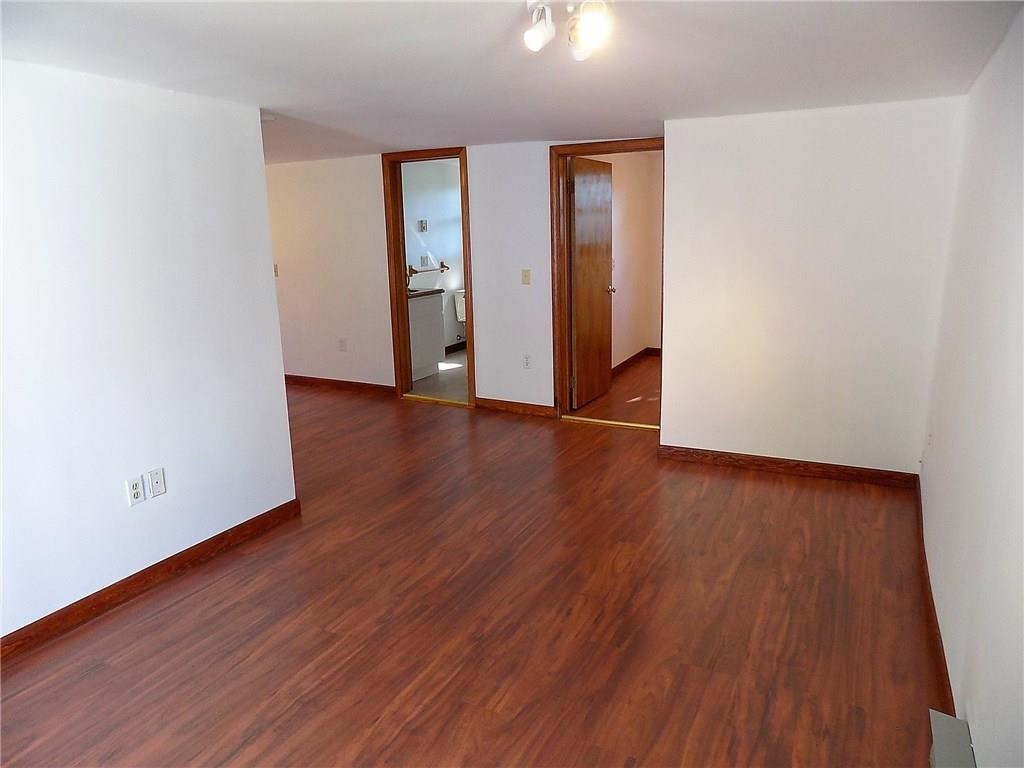 121 Oak Street Westerly, RI 02891 - Photo 12 of 20