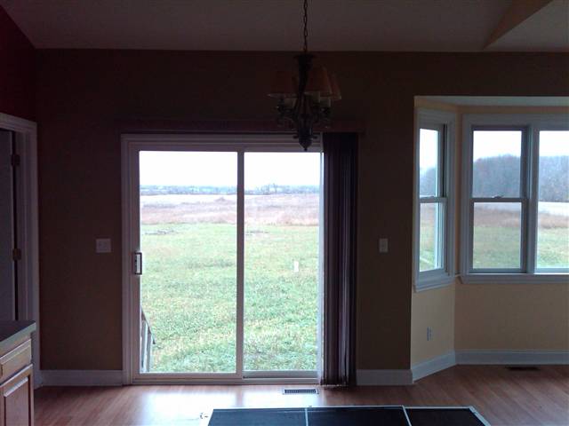 7721 Fisher Road Avoca, MI 48006 - Photo 3 of 12 This is a view of the dining area.